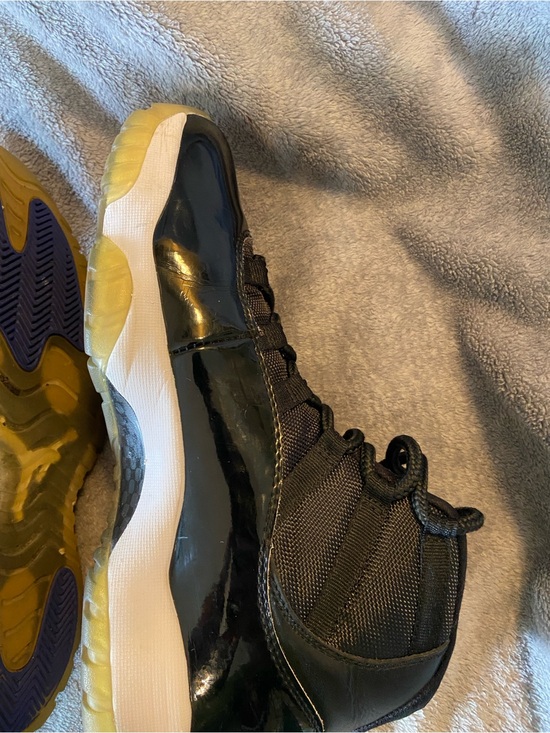 Jordan 11 Space Jam shoes main image 8